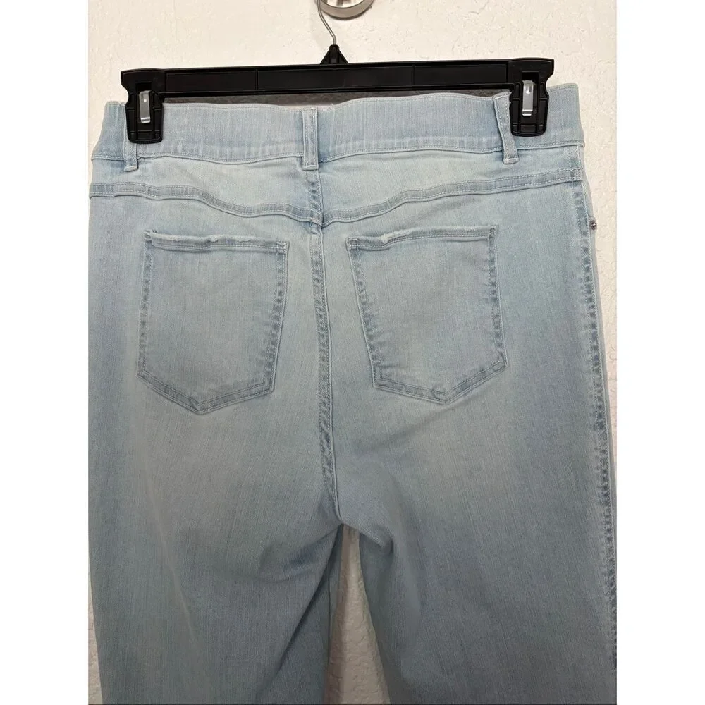 SPANX Pull On Stretch Flare Jeans in Retro Light Wash Size L - Picture 7 of 12